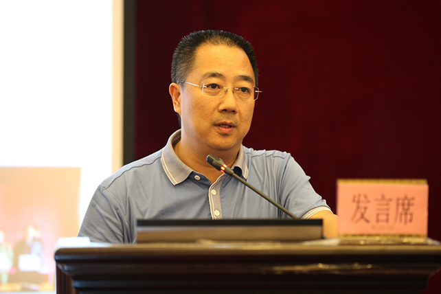 童华强院长作为试点院校的代表发言.jpg