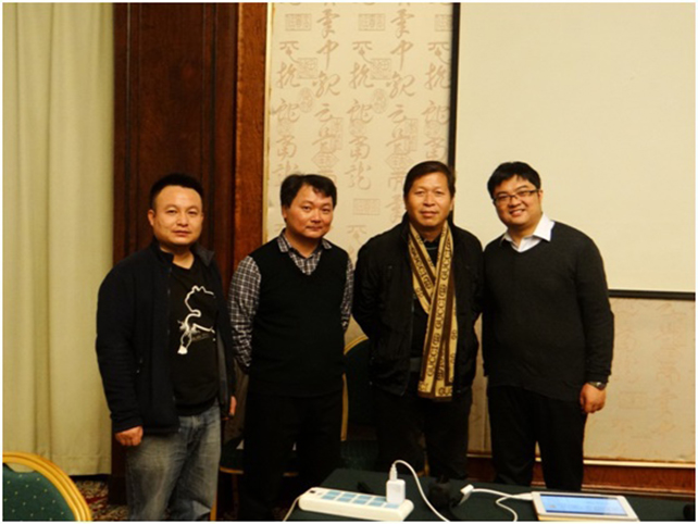 北京市工业技师学院老师与两位专家合影.jpg