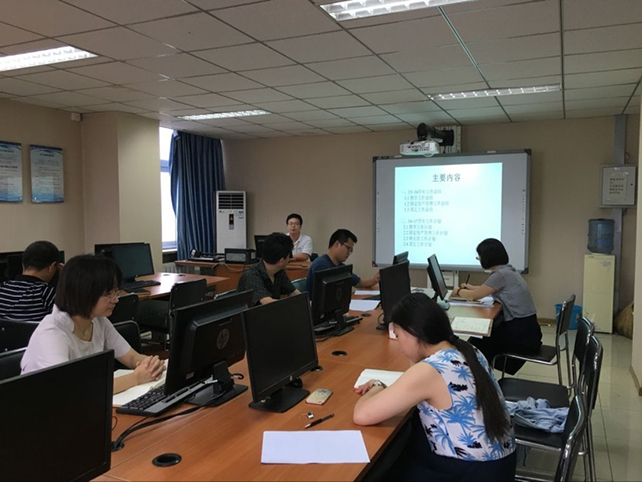 图4、史宗海老师做总结.jpg 图4、史宗海老师做总结.jpg