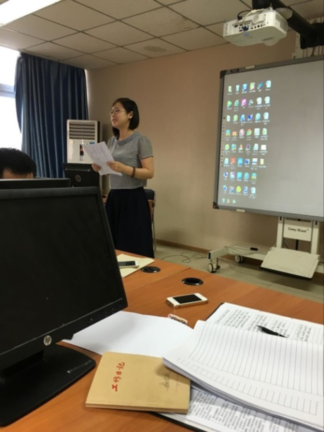 图6、杨未男老师做总结.jpg 图6、杨未男老师做总结.jpg