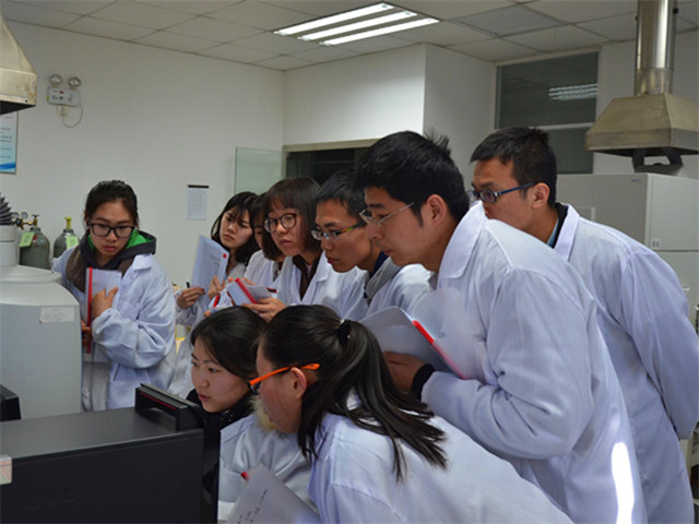 图一 学员上机操作.jpg
