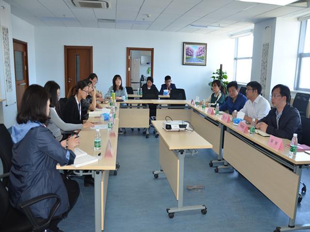 图三 共同探讨校企合作模式.jpg