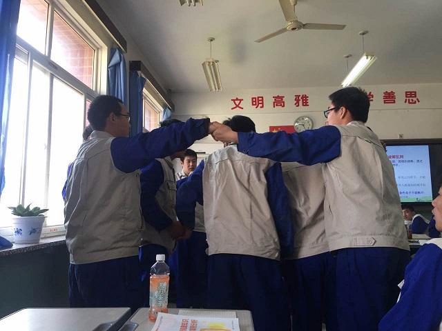 课堂学生互动.JPG