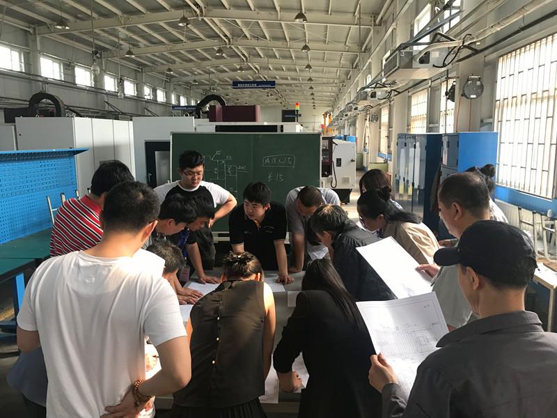 图3：数控车实操培训现场.jpg