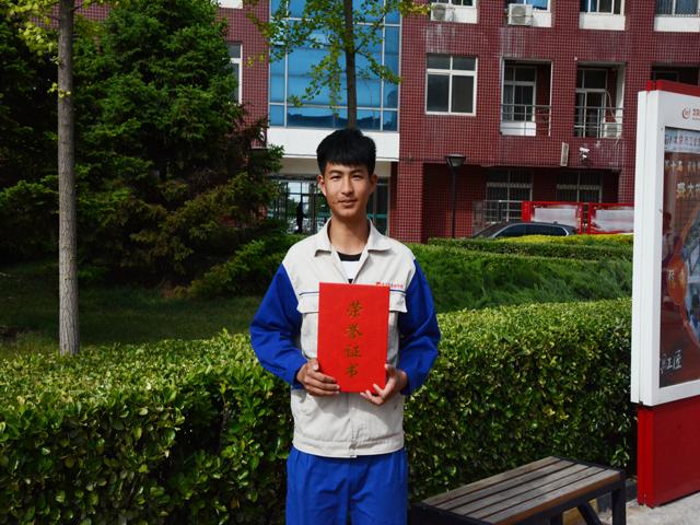 图一 电1401李家俊同学.jpg