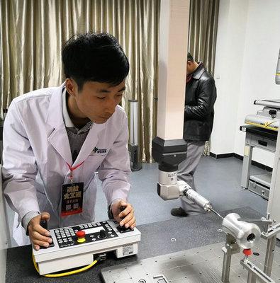 三坐标机精密检测_副本.JPG
